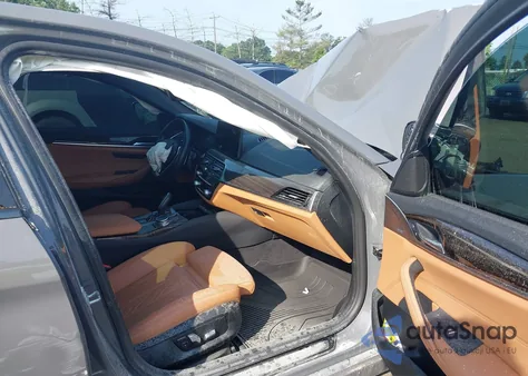 2021 BMW 530 Xi from USA, damaged, VIN WBA13BJ07MWX08509